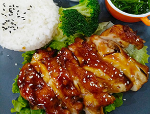 日式照烧鸡排饭